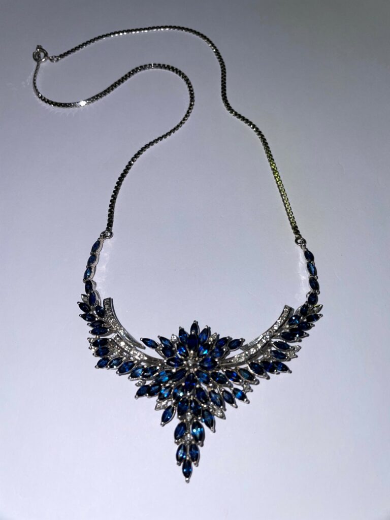 Weißgold Collier