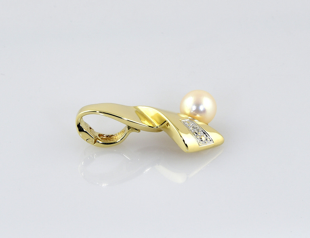 Anhänger Akoyaperle 585/000 14 K Gelbgold 1 Diamant 0,01 ct