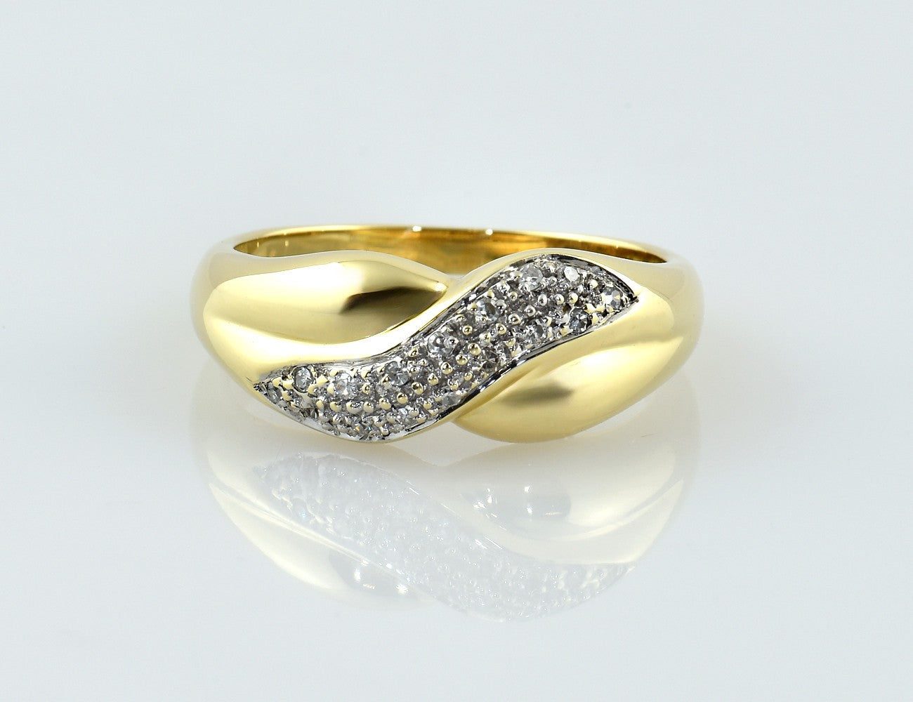 Diamant Ring 585/000 14 K Gelbgold 15 Diamanten zus. 0,10 ct