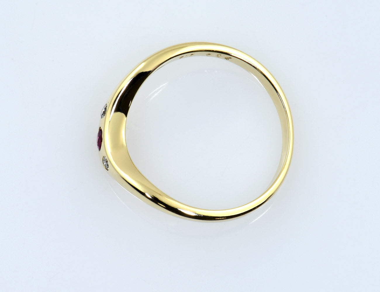 Rubin Diamant Ring 585/000 14 K Gelbgold 2 Brillanten zus. 0,04 ct