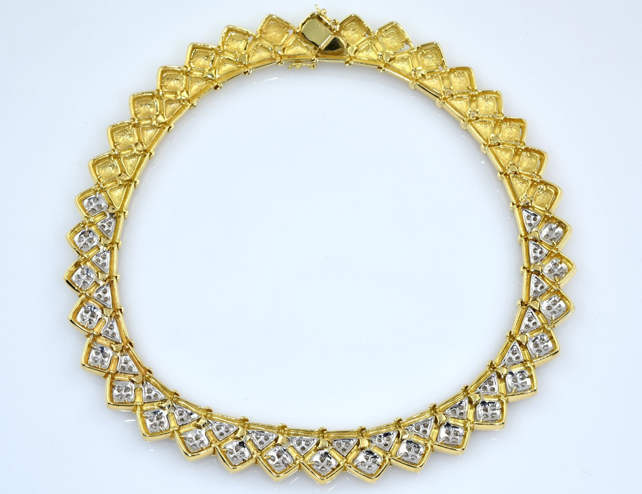Diamant Collier 750/000 18 K Gelbgold, 140 Brillanten zus. 8,50 ct 38 cm lang