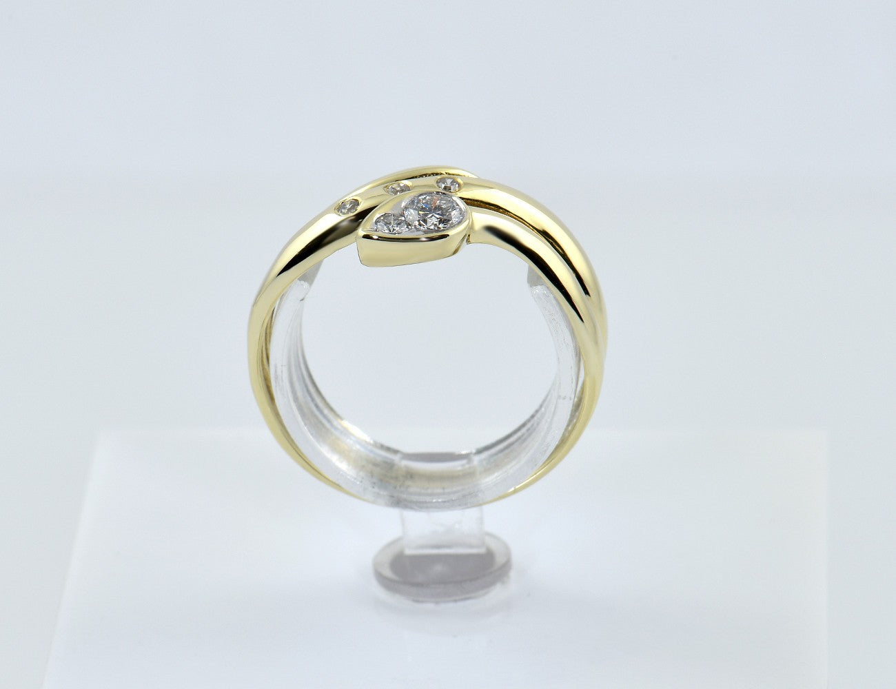 Diamant Ring 585/000 14 K Gelbgold 5 Brillanten zus. 0,20 ct