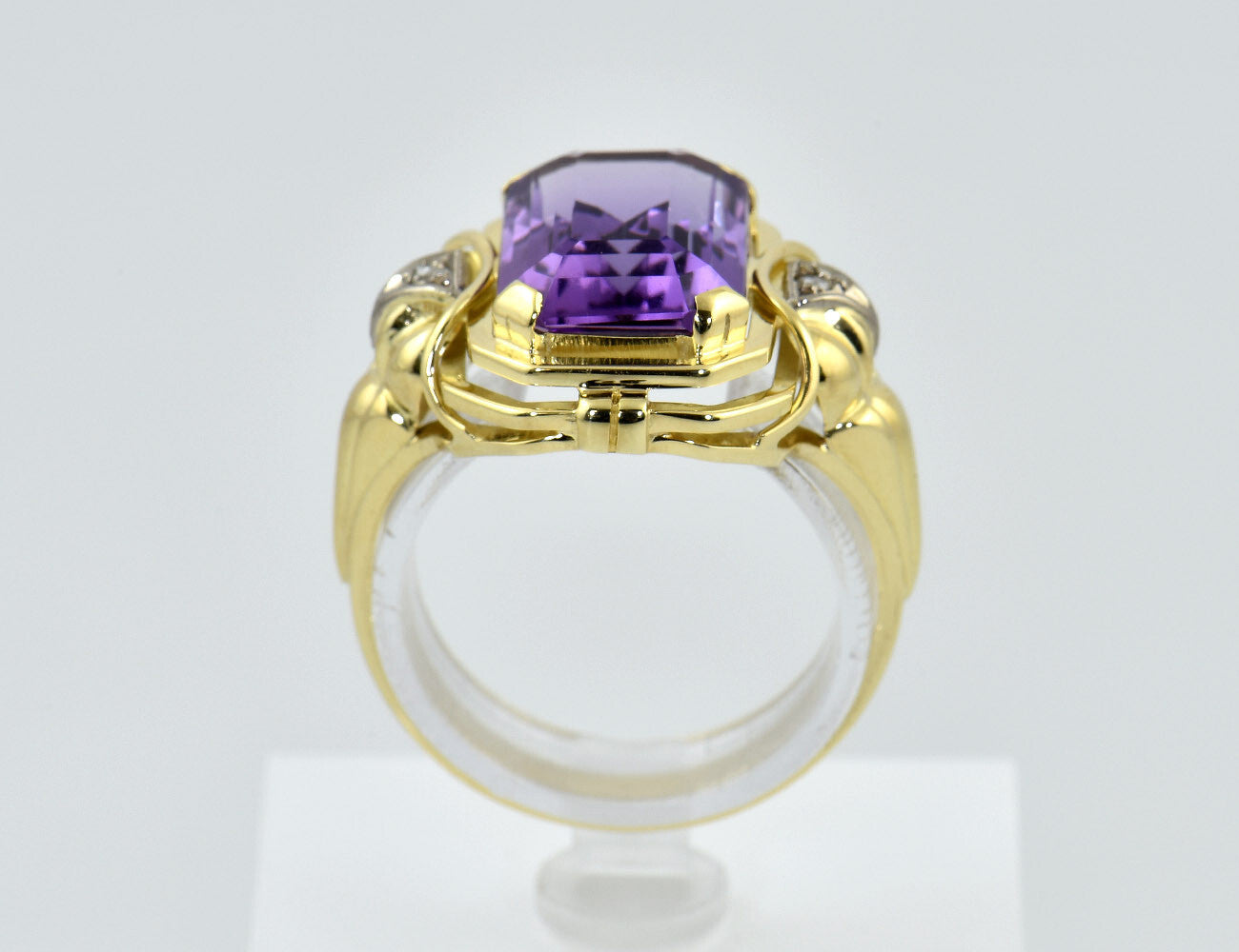 Ring Amethyst 585/000 14 K Gelbgold 2 Diamanten zus. 0,03 ct