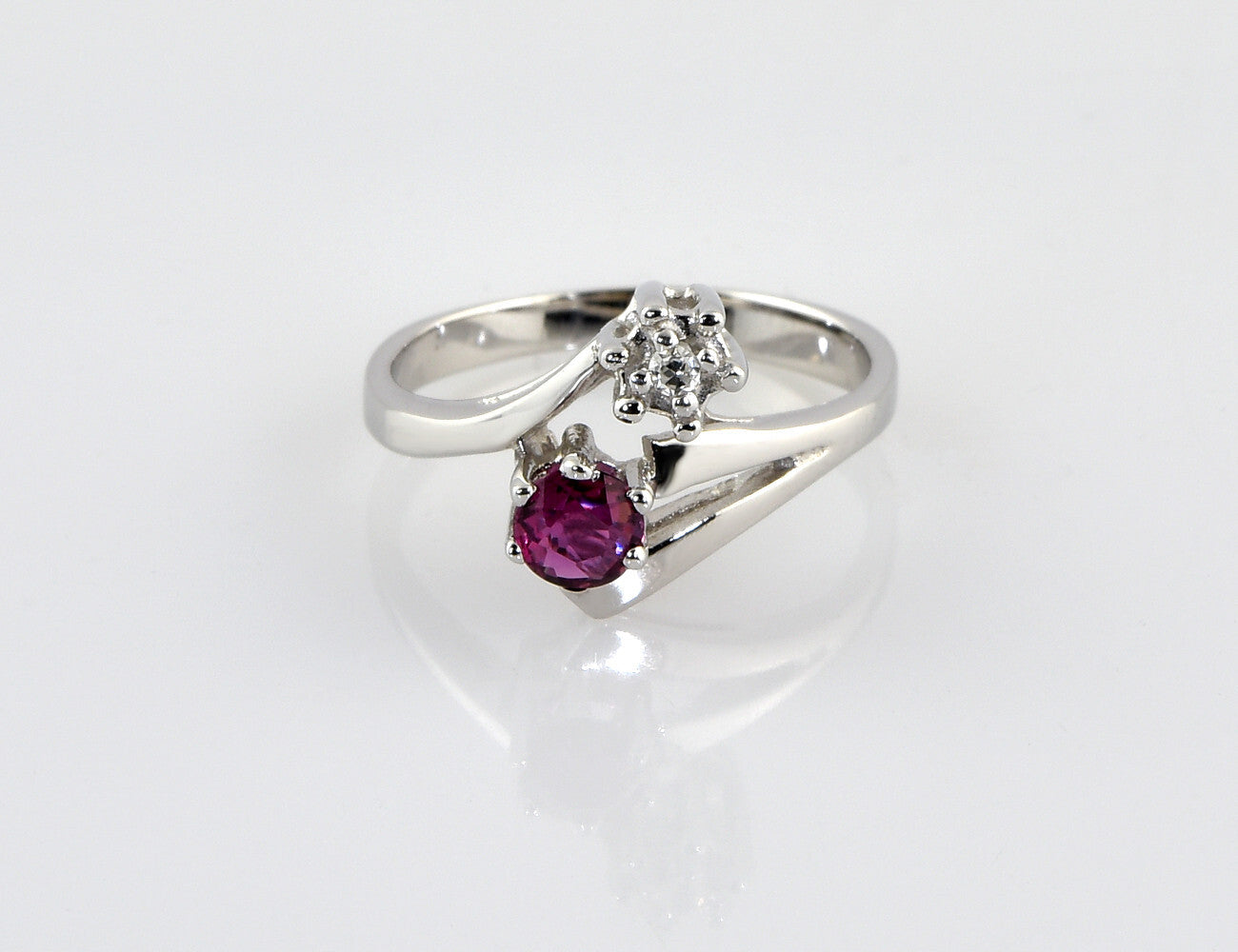 Rubin Diamant Ring 585/000 14 K Weißgold 1 Diamant 0,015 ct
