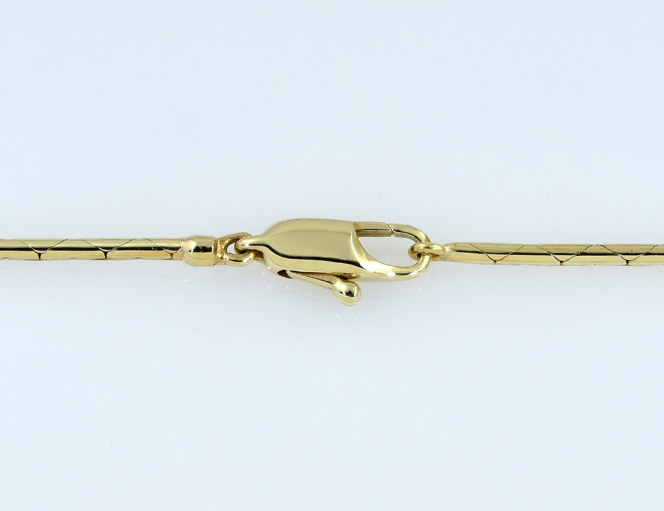 3 Anhänger Smaragd, Saphir, Rubin mit Kette 585/000 14 K Gelbgold