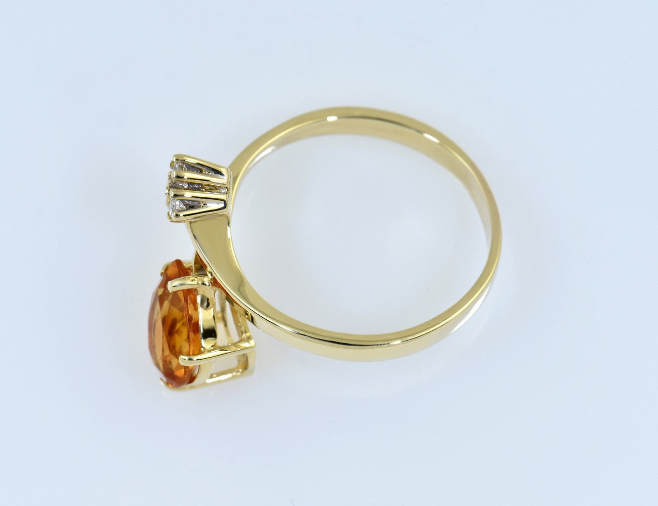 Ring Citrin Diamant 585/000 14 K Gelbgold 3 Brillanten zus. 0,06 ct