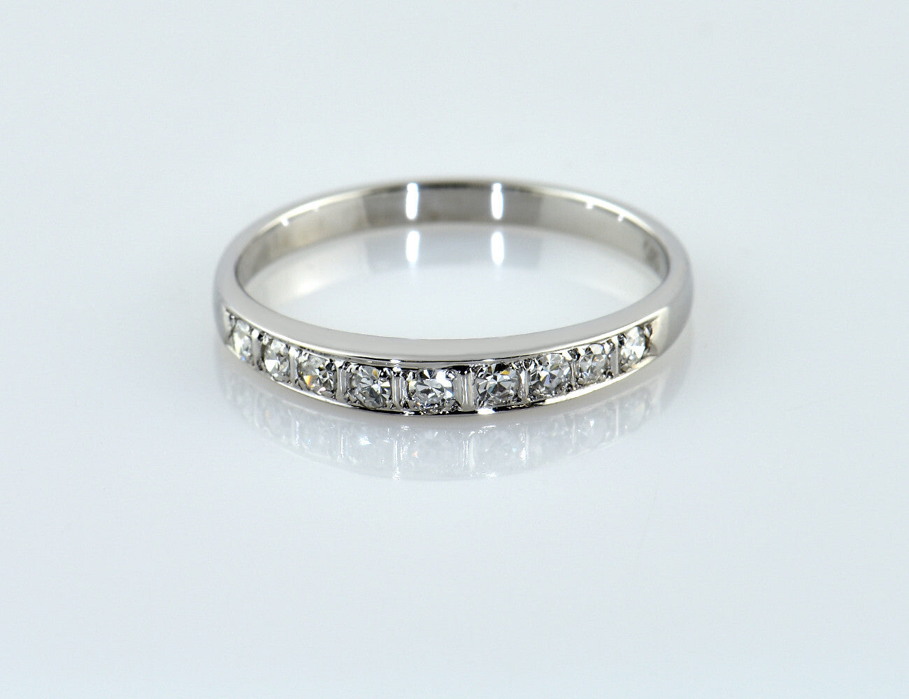 Diamant Ring 585/000 14 K Weißgold 9 Diamanten zus. 0,30 ct