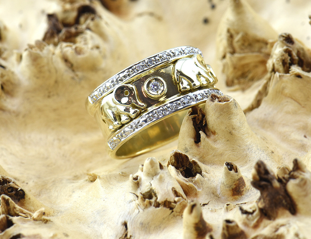 Diamant Ring 585 14 K Gelbgold 18 Diamanten zus. 0,22 ct