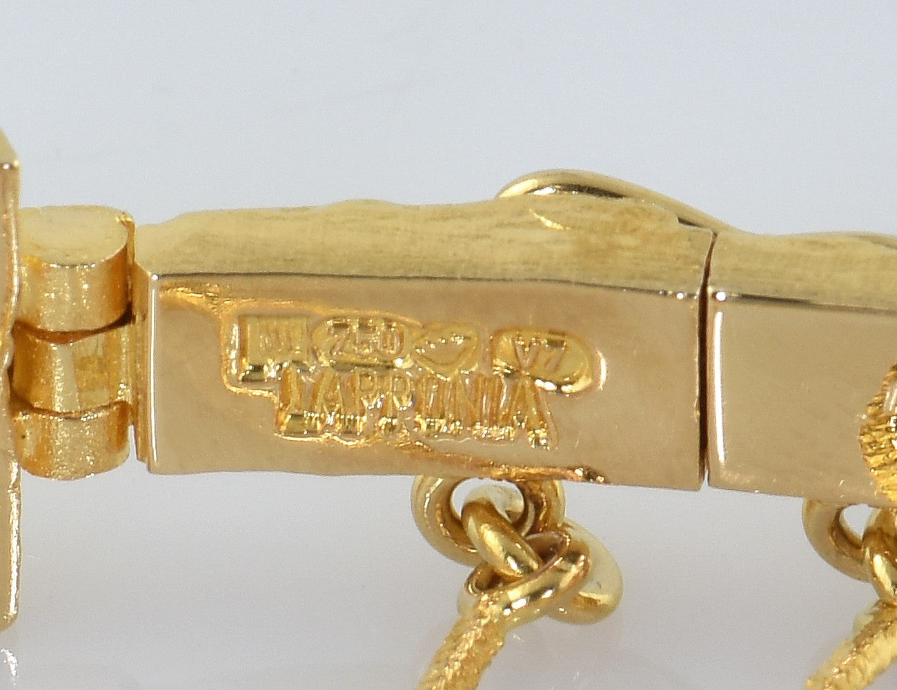 Lapponia Armband Diamant 750/000 18 K Gelbgold 6 Brillanten zus. 0,11 ct