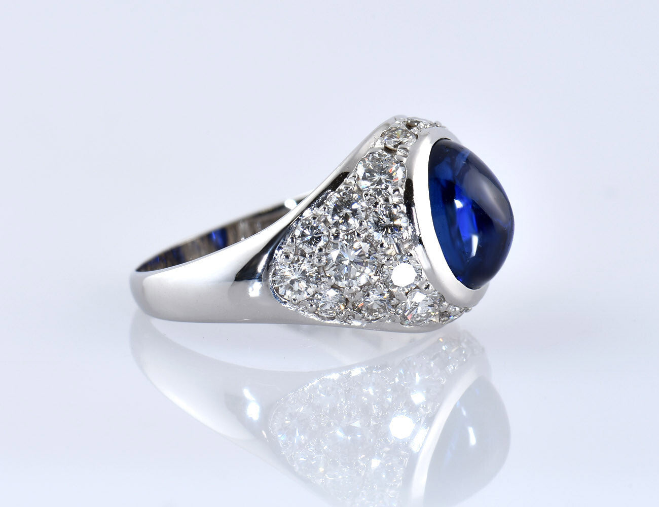 Rene Kern Saphir Diamant Ring 750/000 18 K Weißgold 24 Brillanten zus. 1,70 ct
