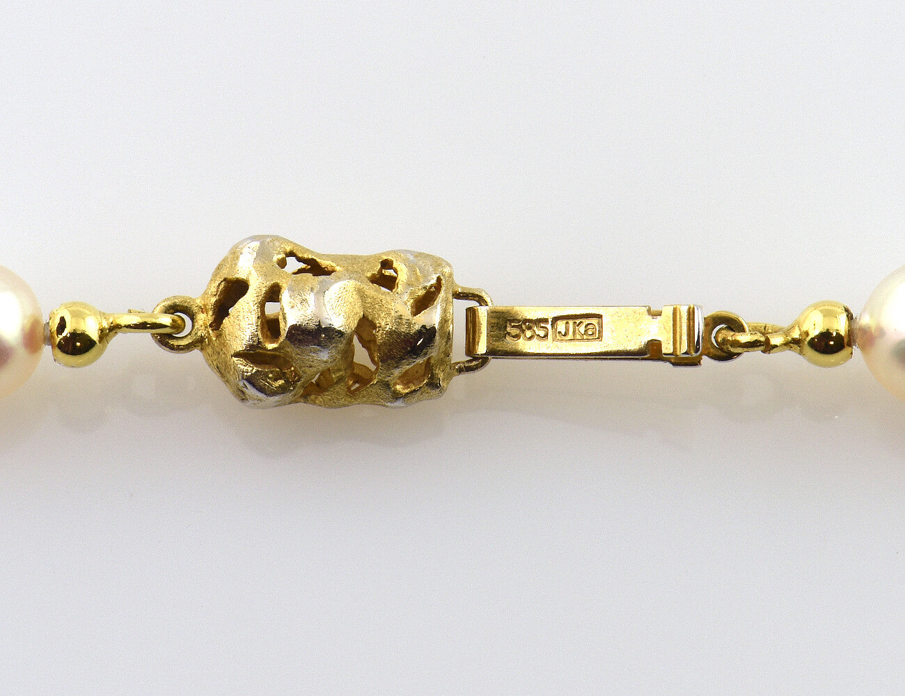 Akoyaperlenkette mit Onyx Gemme, 46 cm lang, 585/000 14 K Gelbgold