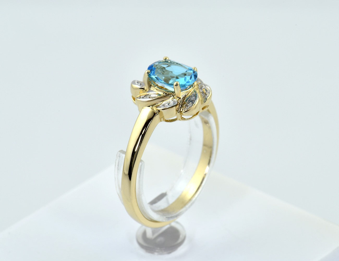 Ring Topas Diamant 585/000 14 K Gelbgold, 4 Diamanten zus. 0,03 ct