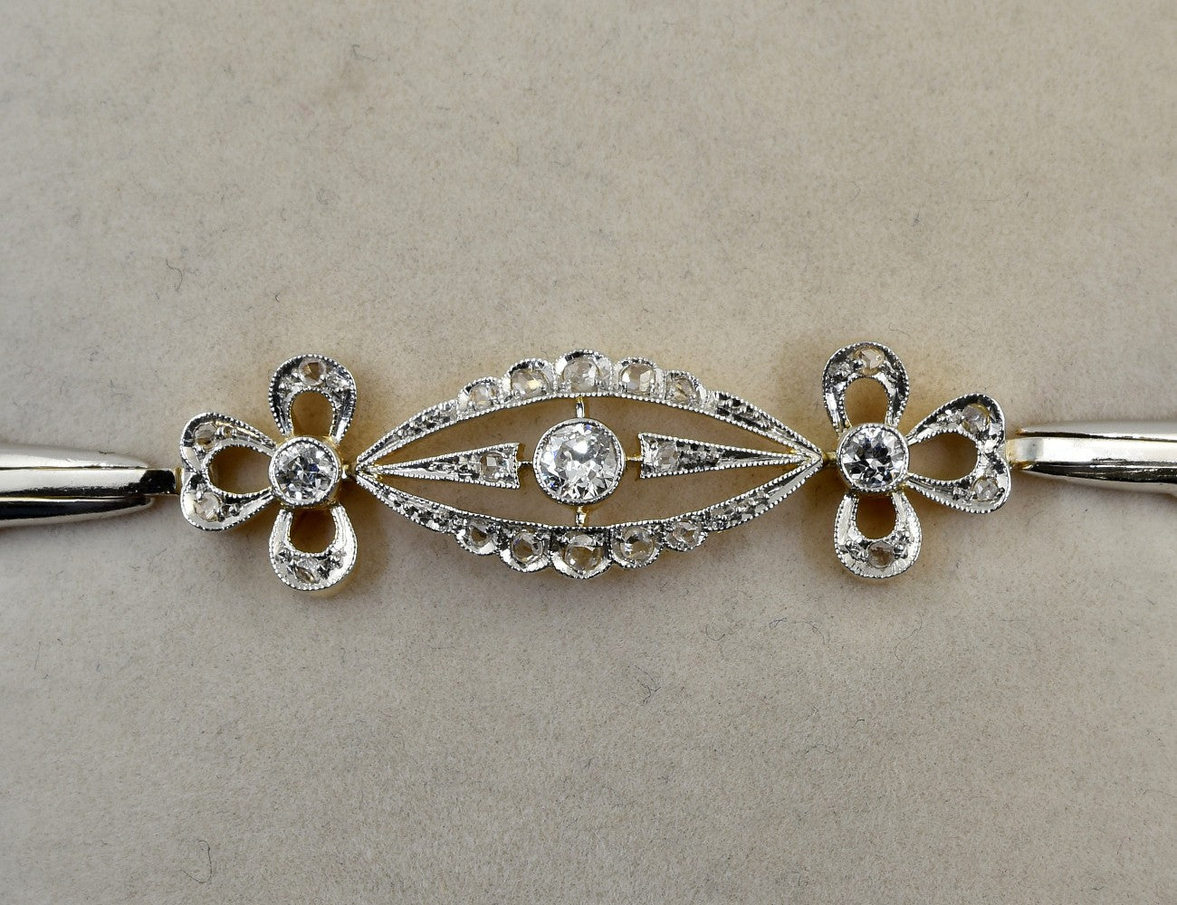 Armband 750/000 18 K Weißgold/Gelbgold, 900/000 Platin 23 Diamanten zus. 0,44 ct