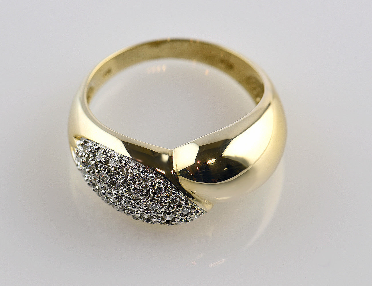 Diamant Ring 585 14 K Gelbgold 27 Brillanten zus. 0,50 ct
