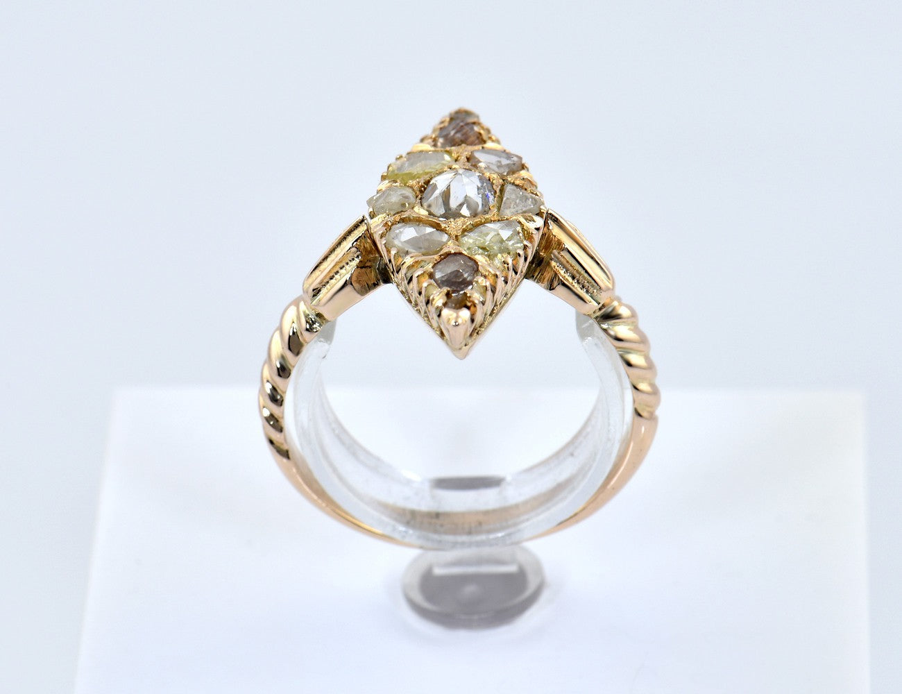 Antiker Diamant Ring 583/000 14 K Gelbgold 11 Diamantrosen zus. ca. 1,10 ct