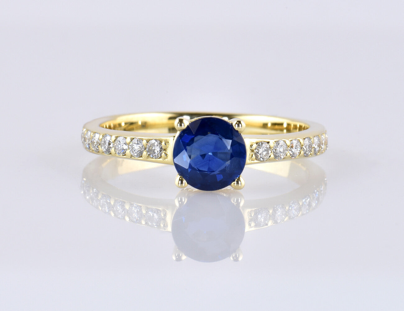 Solitär Saphir Ring 585/000 14 K Gelbgold 14 Brillanten zus. 0,24 ct