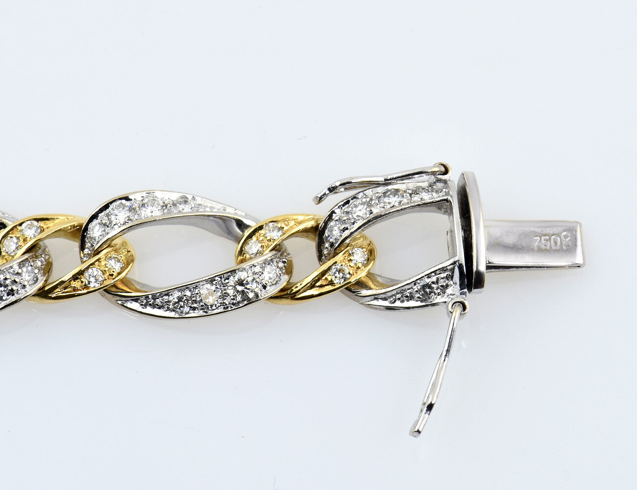 Diamant Armband 750/000 18 K Gelb-/ Weißgold 122 Brillanten zus. 2,75 ct, 19 cm