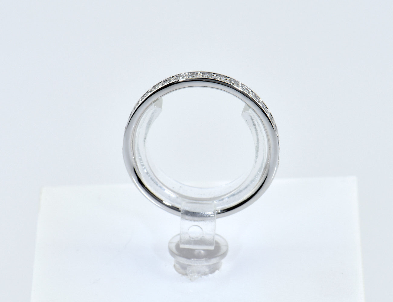 Memoire Ring 585/000 14 K Weißgold 19 Brillanten Lab Crown CVD zus. 0,30 ct