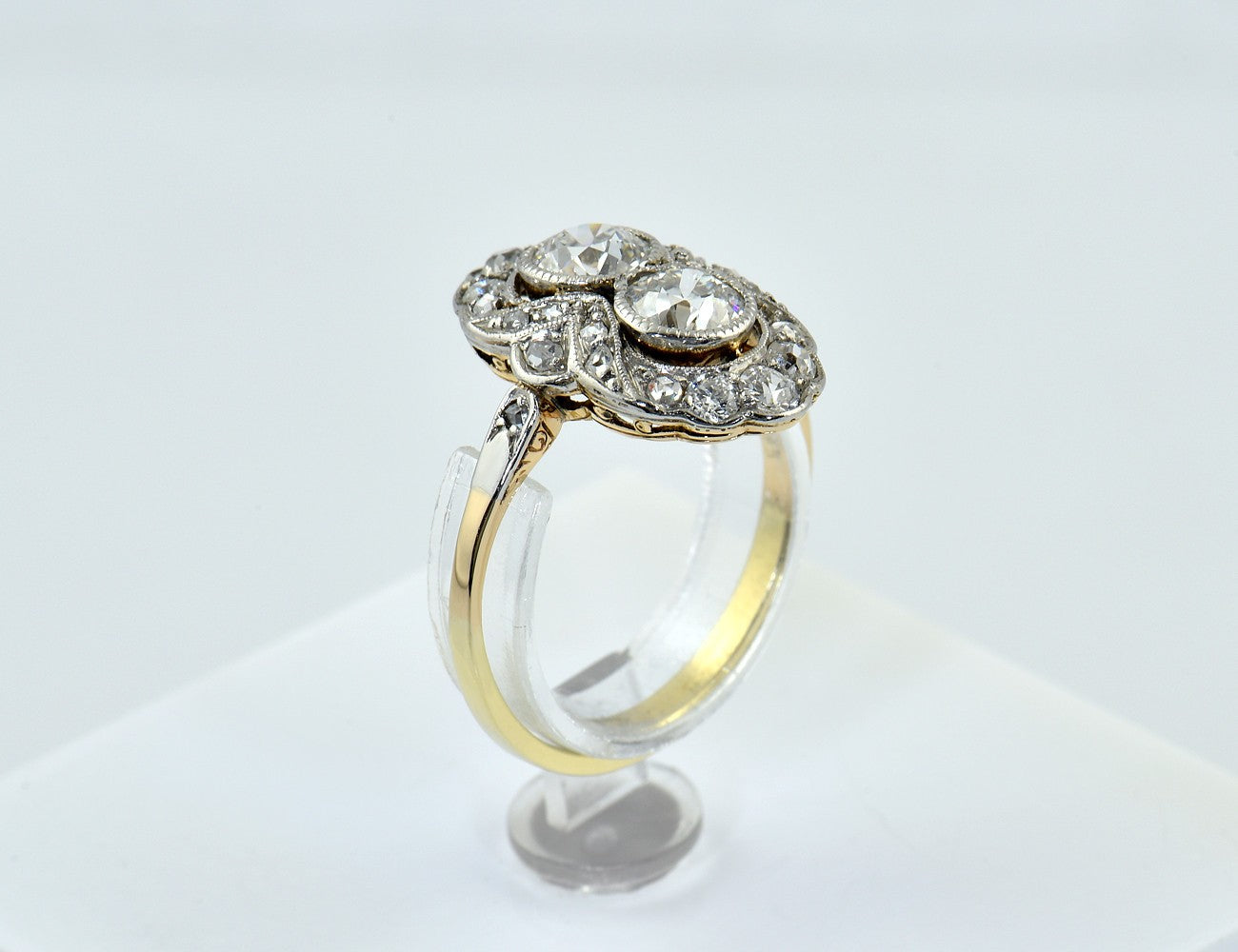Art Deco Ring 585/000 14 K Gelbgold 900/000 Platin 24 Diamanten zus. 1,40 ct