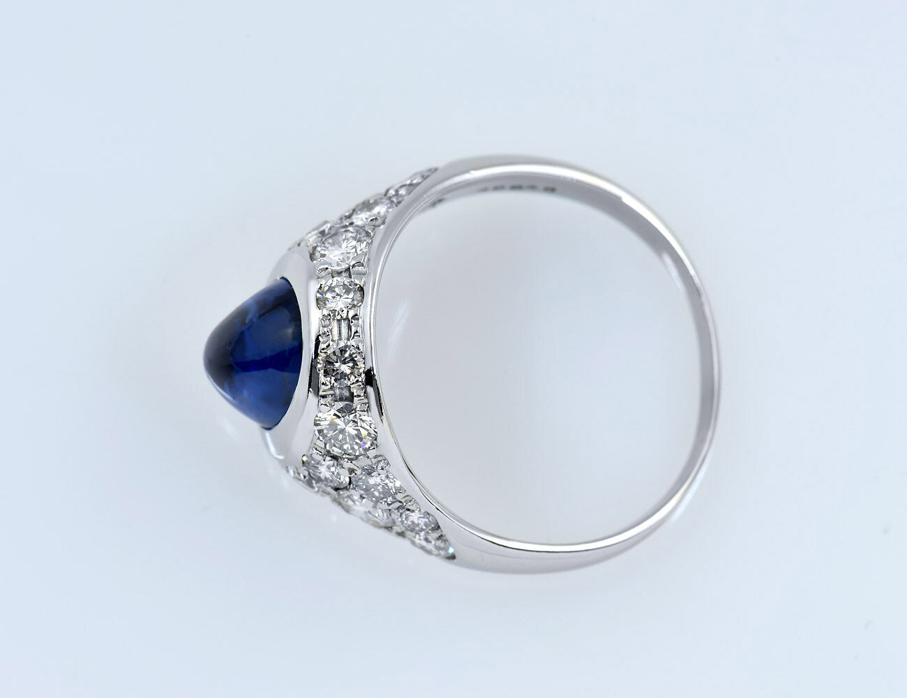 Rene Kern Saphir Diamant Ring 750/000 18 K Weißgold 24 Brillanten zus. 1,70 ct