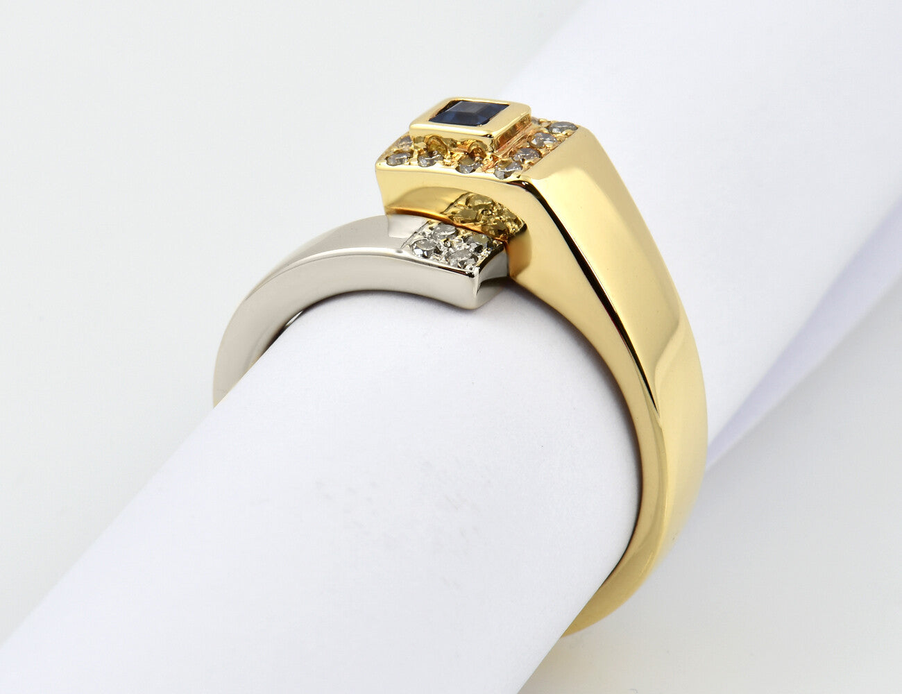 Saphir Diamant Ring 750/000 18 K Gelbgold 15 Brillanten zus. 0,27 ct