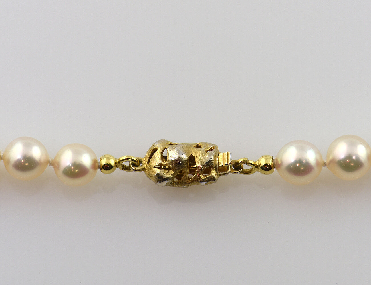 Akoyaperlenkette mit Onyx Gemme, 46 cm lang, 585/000 14 K Gelbgold