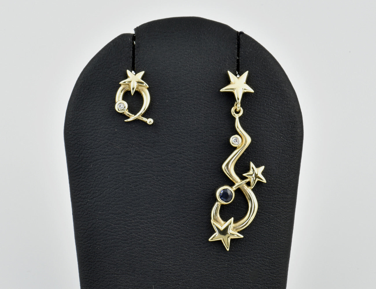 Sapphire earrings 333/000 8 K yellow gold zirconia