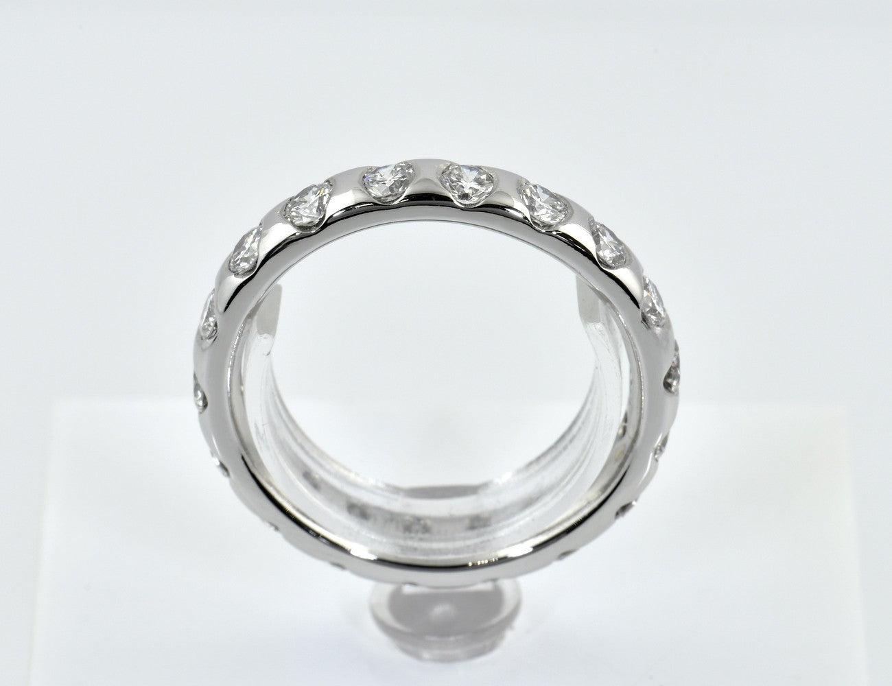 Diamant Memory Ring 950/000 Platin 18 Brillanten zus. 2,00 ct