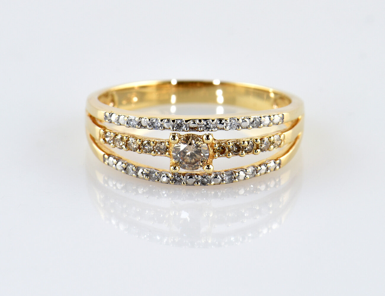 Diamant Ring 375/000 9 K Gelbgold 23 Diamanten zus. 0,35 ct