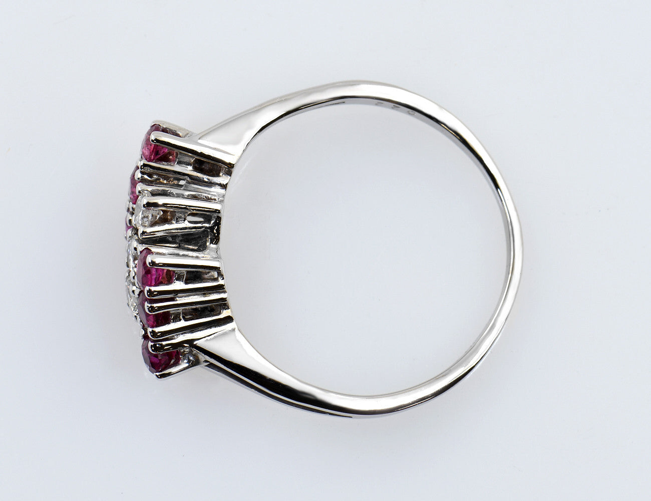 Rubin Diamant Ring 585/000 14 K Weißgold 3 Brillanten zus. 0,15 ct