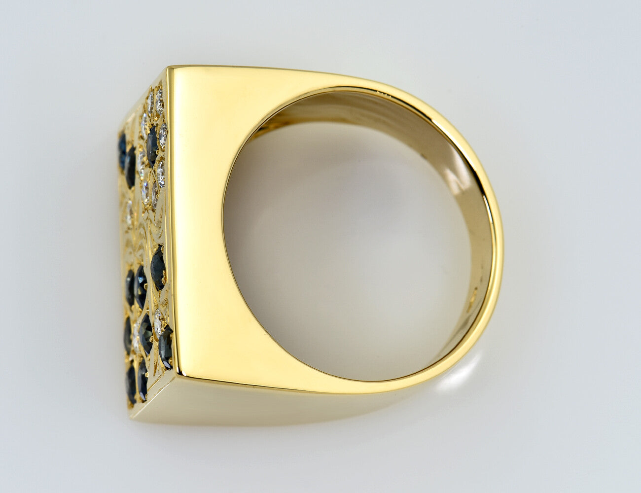 Saphir Diamant Ring 750/000 18 K Gelbgold 11 Brillanten zus. 0,60 ct