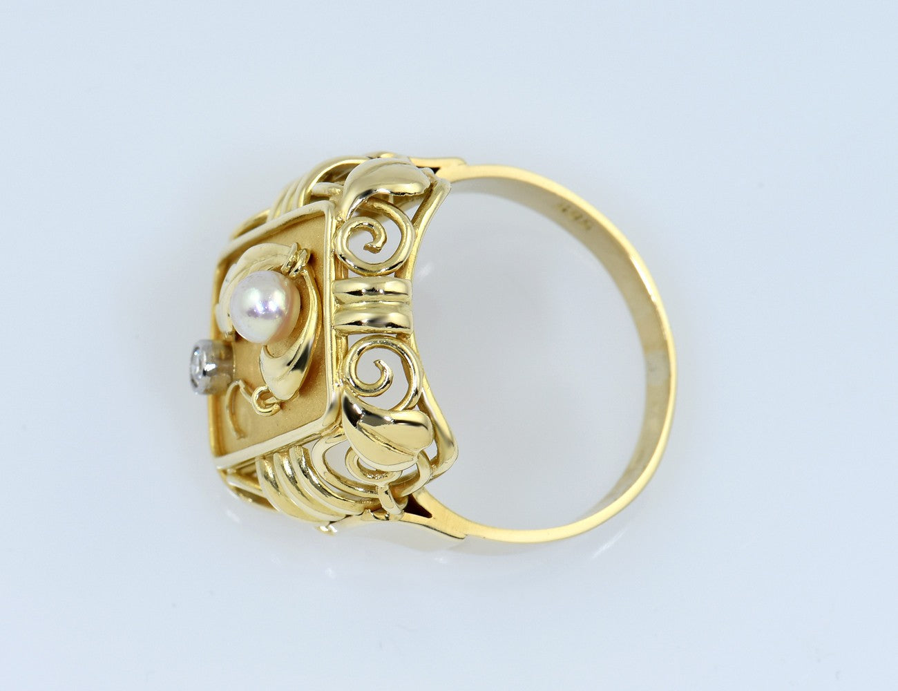 Antiker Ring Perle Diamant 585/00 14 K Gelbgold, Brillant 0,05 ct