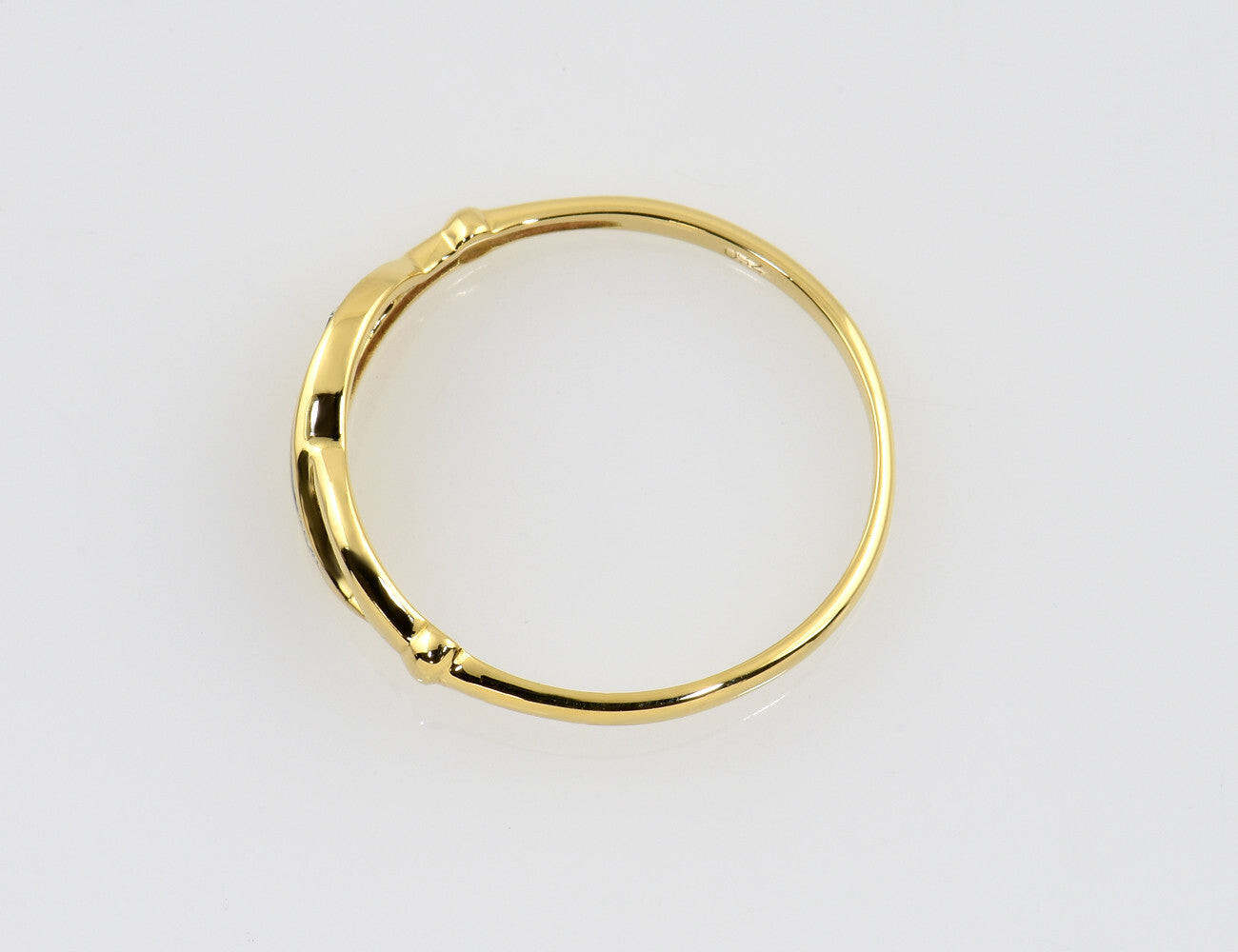 Diamant Ring 750/000 18 K Gelbgold 5 Diamanten zus. 0,05 ct