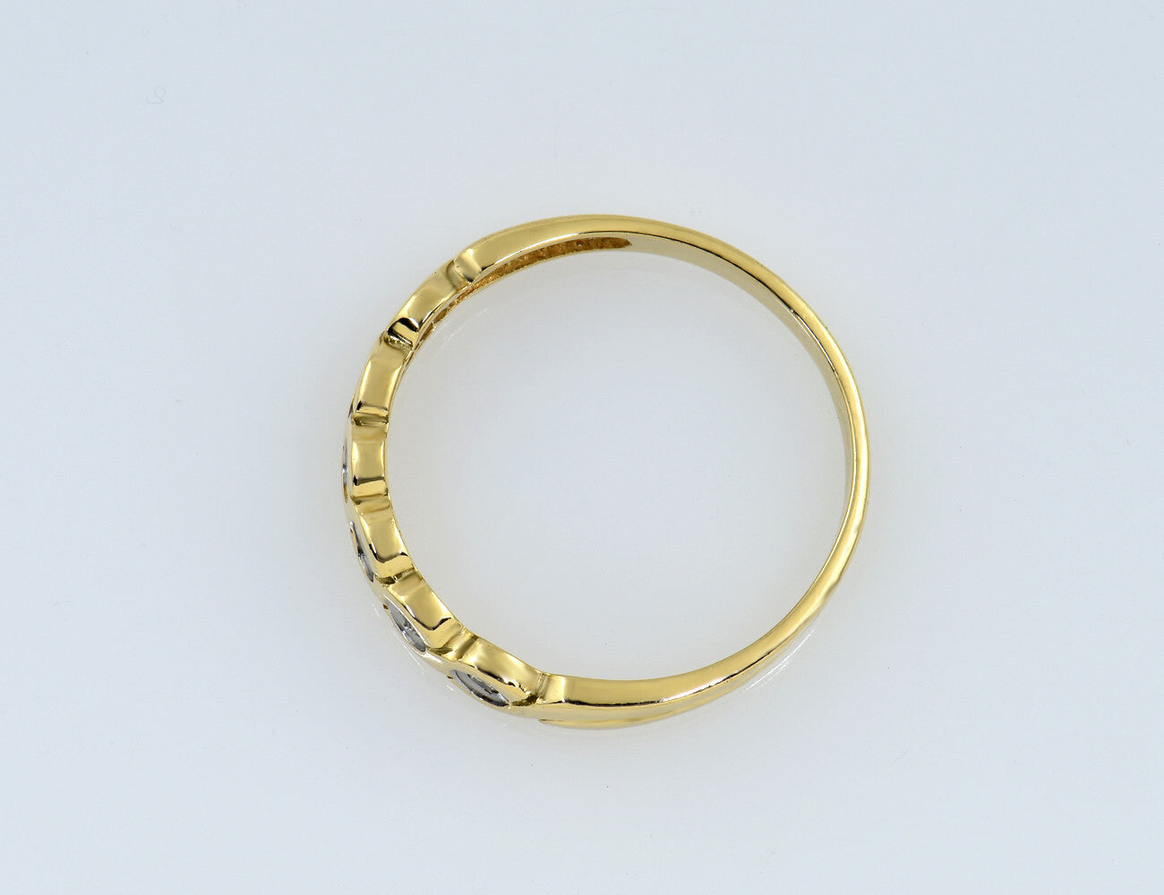 Diamond ring 750/000 18 K yellow gold 6 diamonds total 0.05 ct