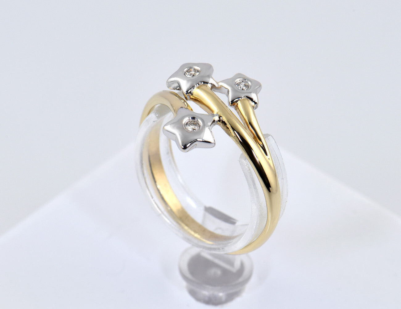 Diamant Ring 333/000 8 K Gelbgold 3 Brillanten zus. 0,04 ct