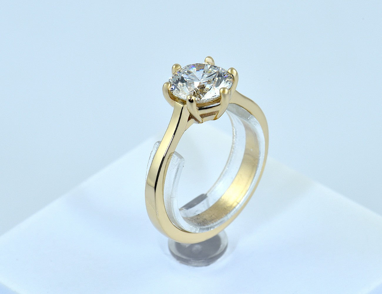 Solitär Ring 585/000 14 K Gelbgold Diamant LG 2,01 ct mit IGI Zertifikat E/VVS2