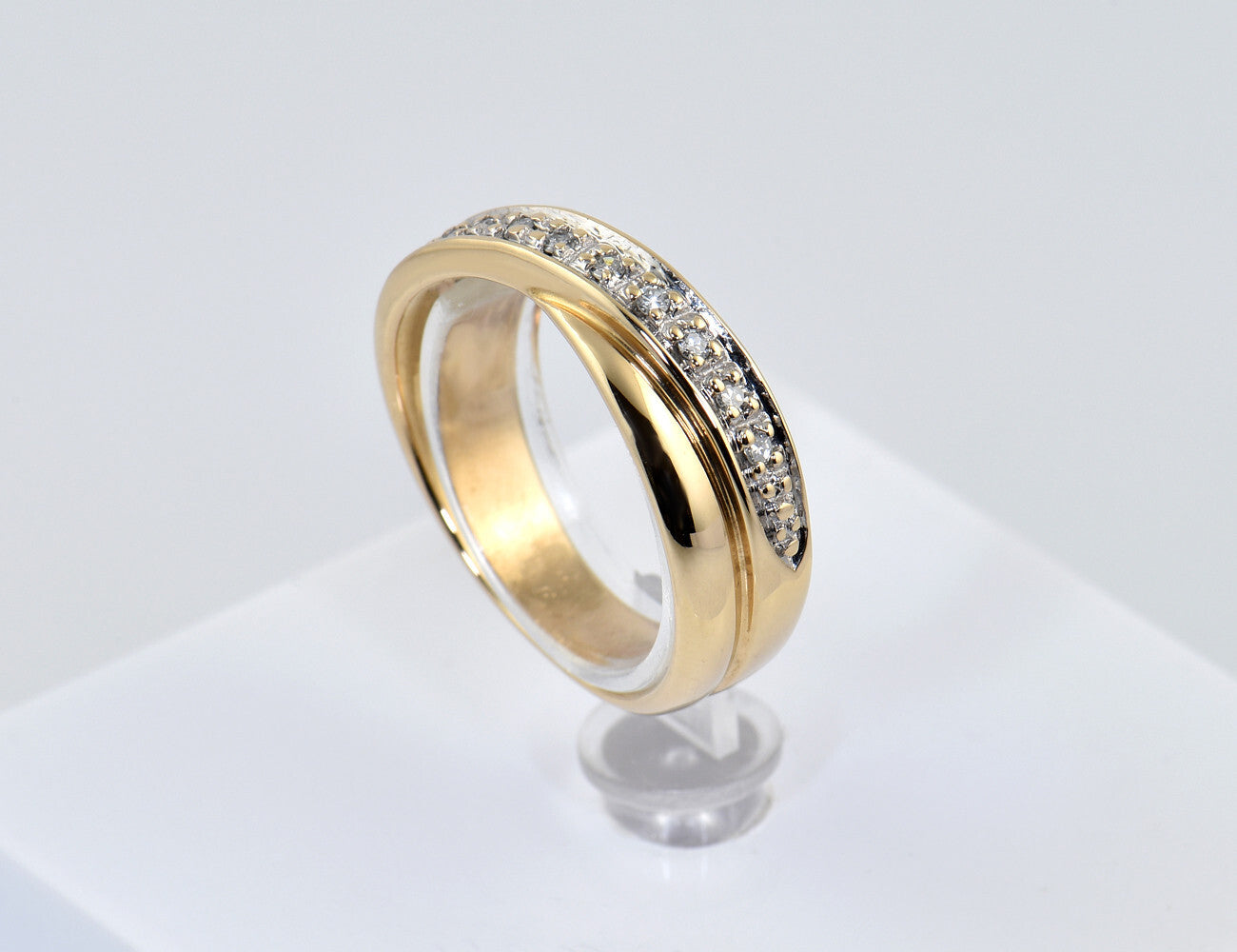 Diamant Ring 585/000 14 K Gelbgold 10 Diamanten zus. 0,10 ct