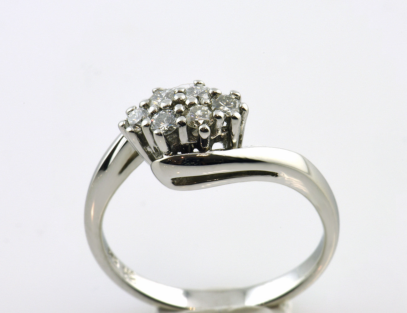 Diamant Ring 585 14 K Weißgold 6 Brillanten zus. 0,32 ct