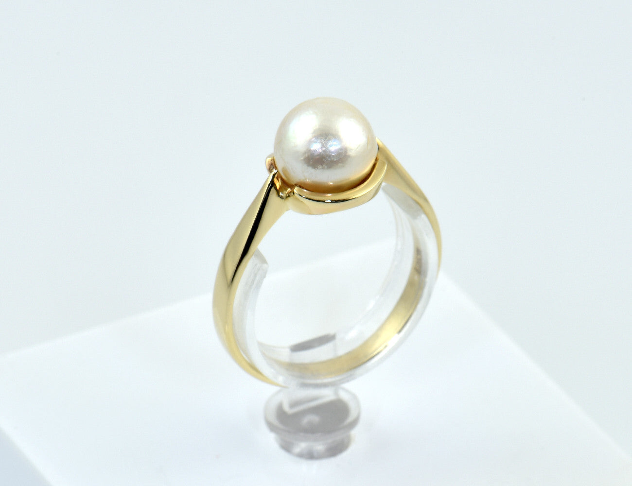 Akoya pearl ring 585/000 14 K yellow gold