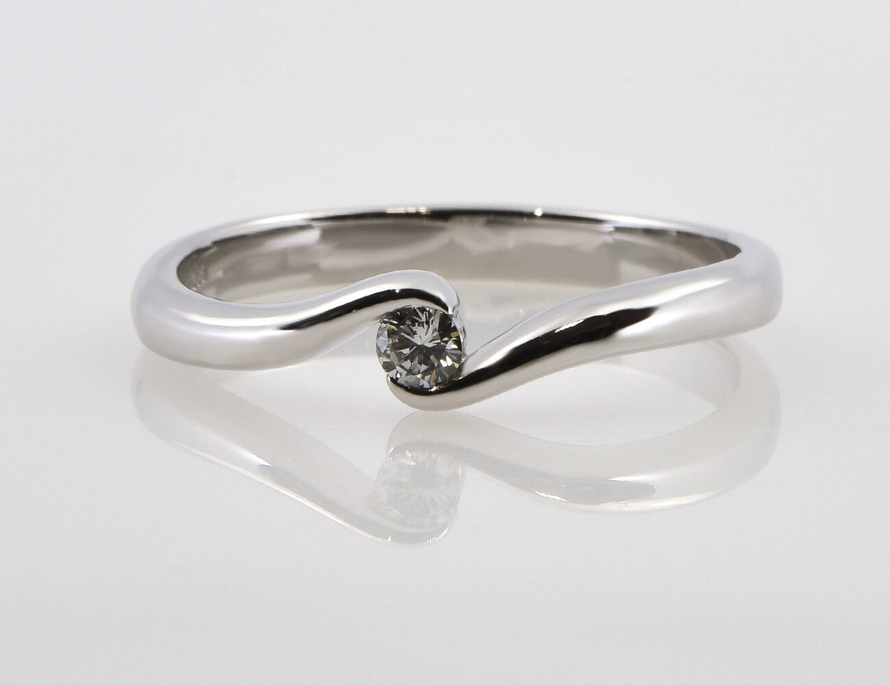 Solitär Diamant Ring 585/000 14 K Weißgold Brillant 0,09 ct