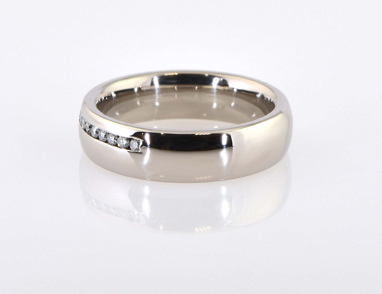 Diamant Ring 950/000 Palladium 10 Brillanten zus. 0,15 ct