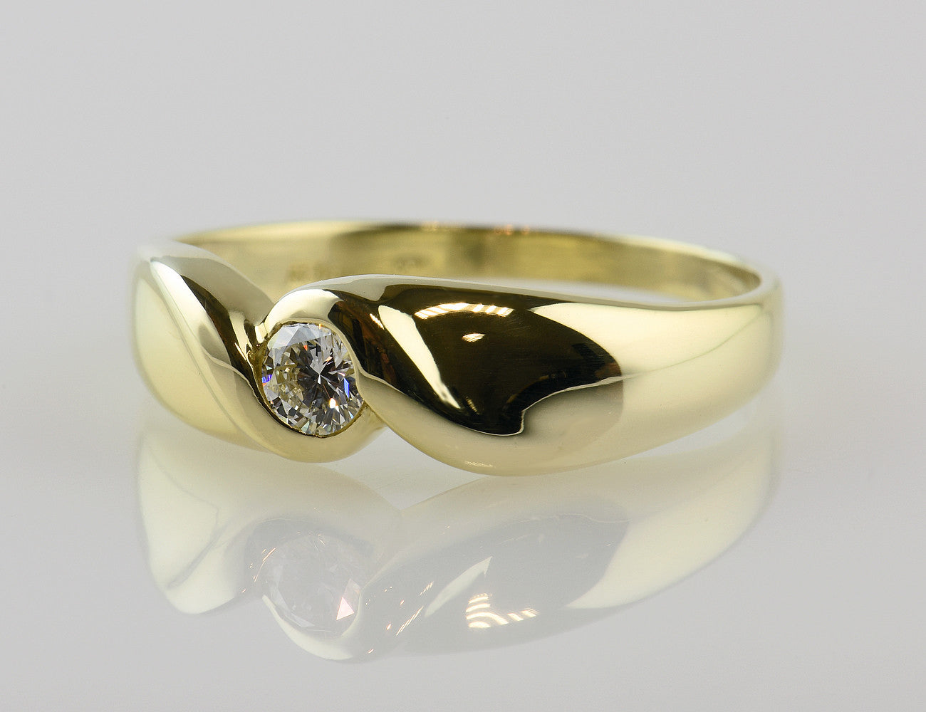 Diamant Solitär Ring 585/000 14 K Gelbgold Brillant 0,15 ct