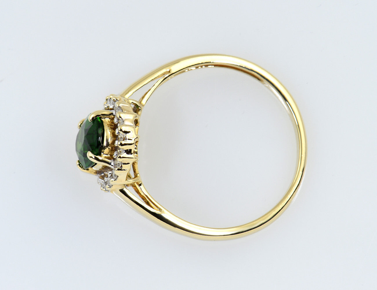 Ring Chromdiopsid 585/000 14 K Gelbgold 20 Diamanten zus. 0,20 ct