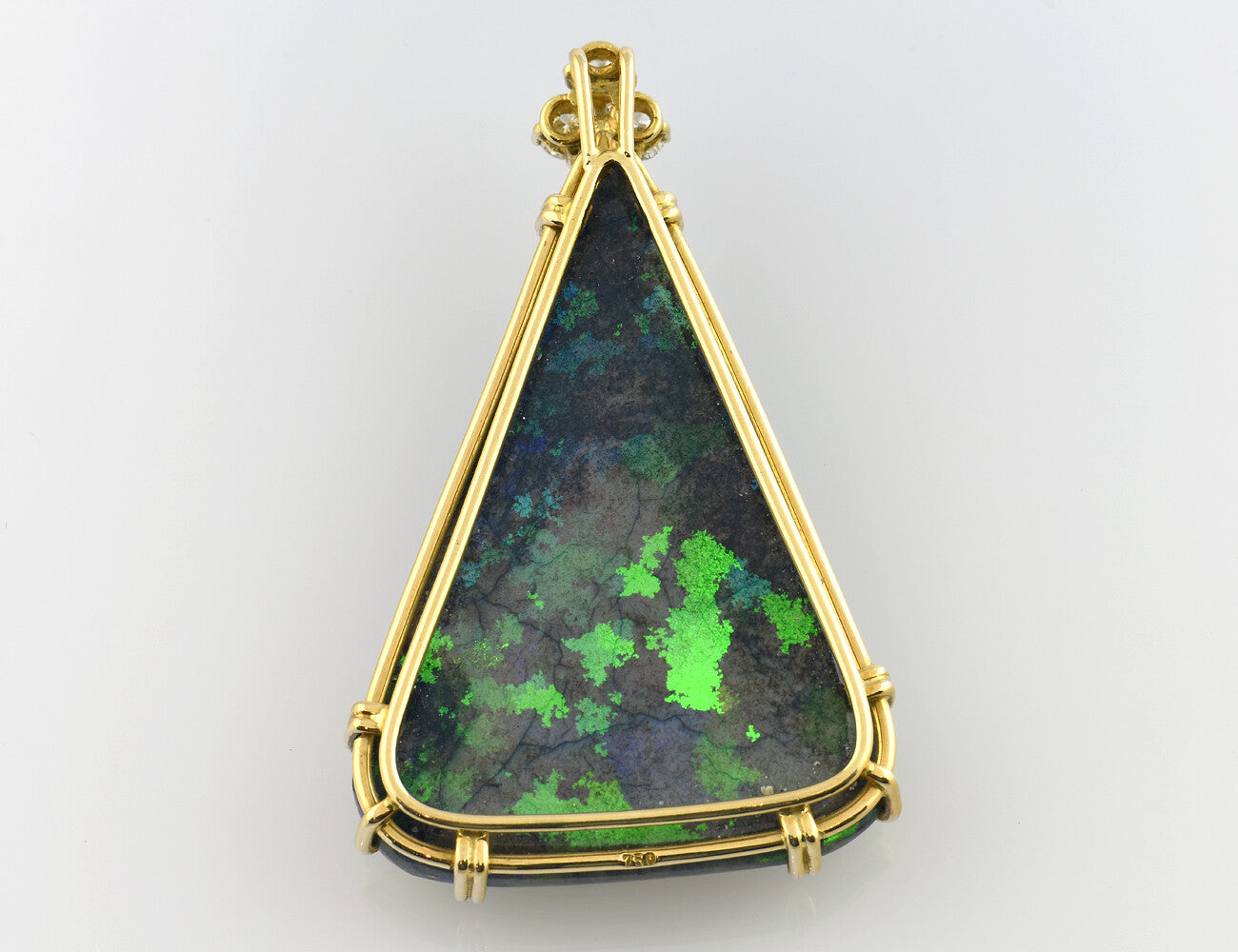 Anhänger Boulder Opal 750/000 18 K Gelbgold, 3 Brillanten zus. 0,52 ct