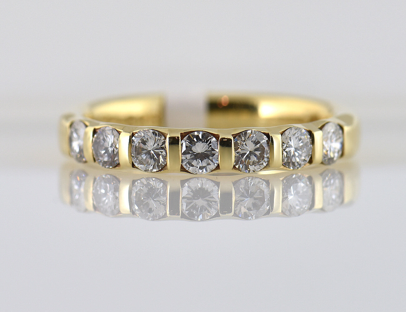 Diamant Ring 585 14 K Gelbgold 7 Brillanten zus. 0,67 ct