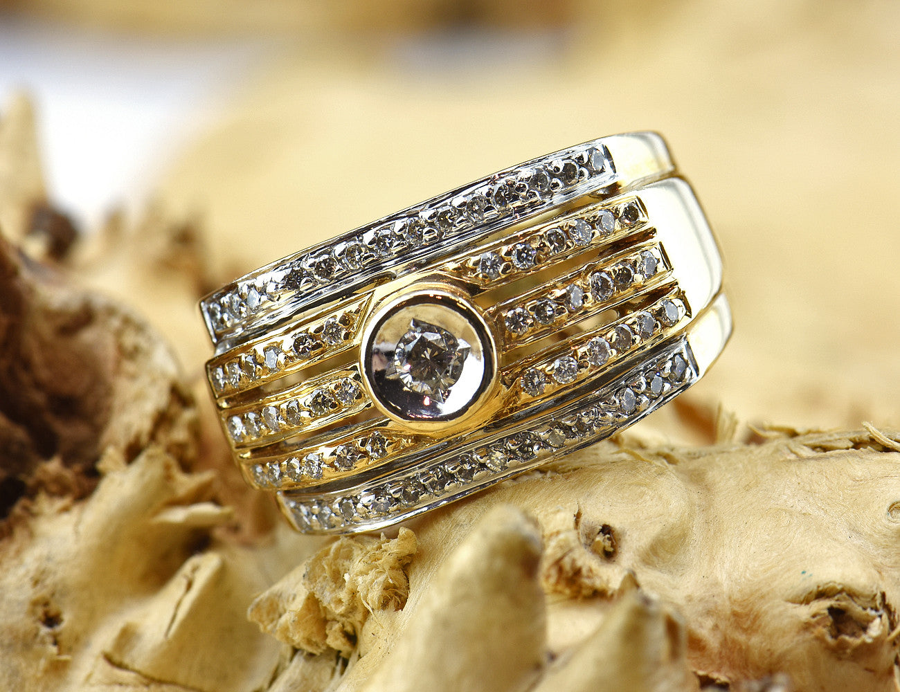 Diamant Ring 585/000 14 K Gelbgold 65 Diamanten zus. 0,65ct