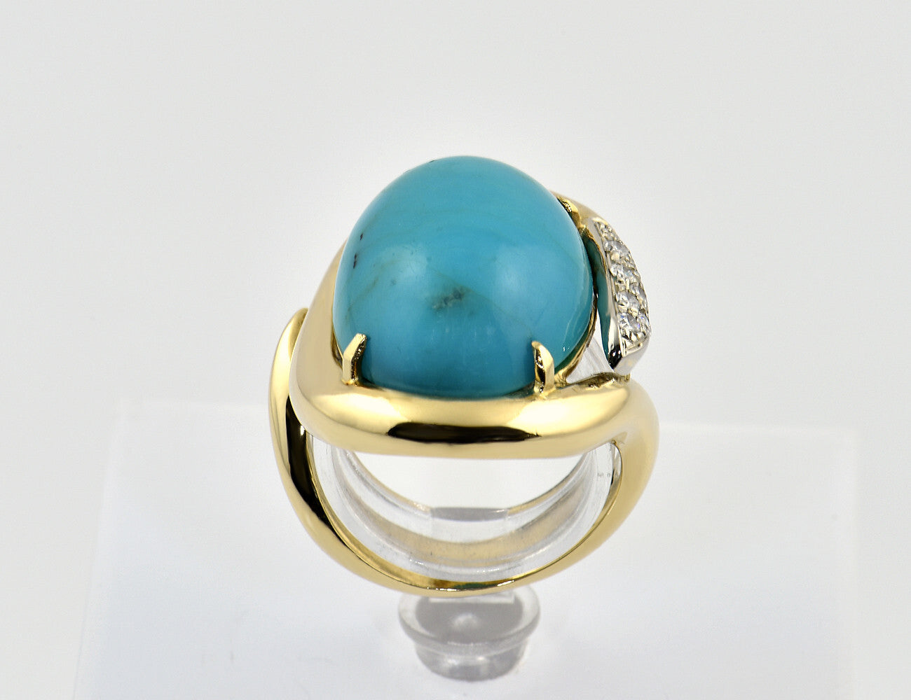 Ring Türkis 750/000 18 K Gelbgold 8 Diamanten zus. 0,12 ct