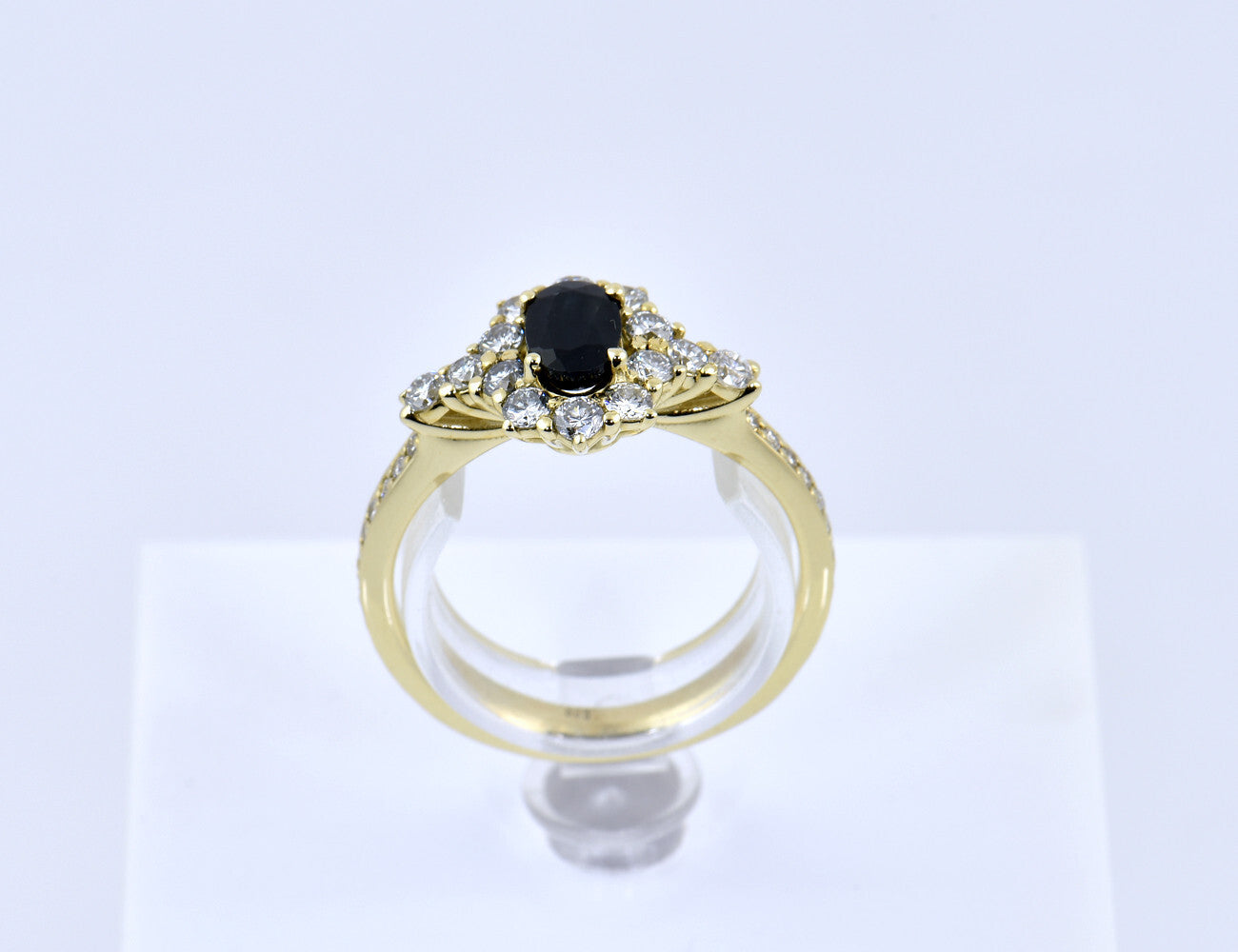 Saphir Diamant Ring 585/000 14 K Gelbgold 38 Brillanten zus. 0,70 ct