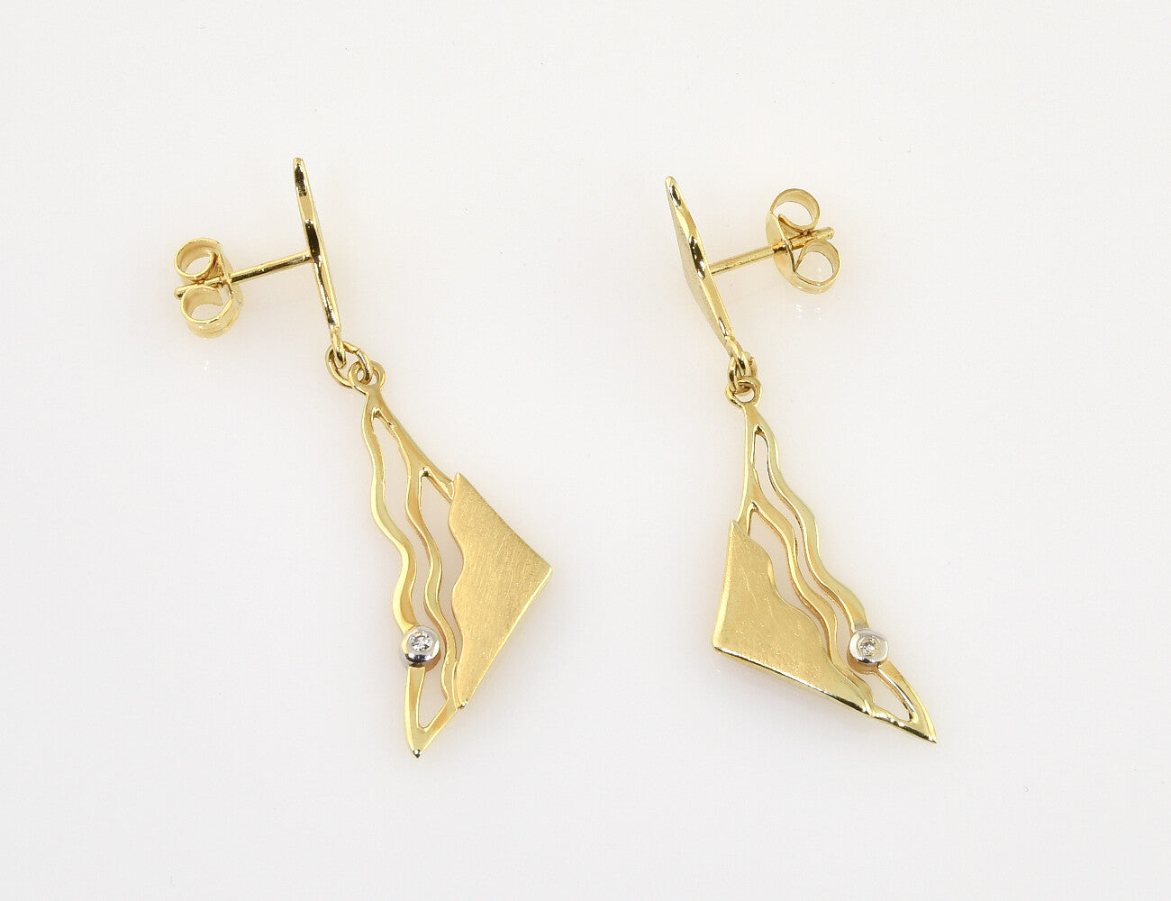 Ohrstecker/Hänger 333/000 8 K Gelbgold, 2 Diamanten zus. 0,01 ct