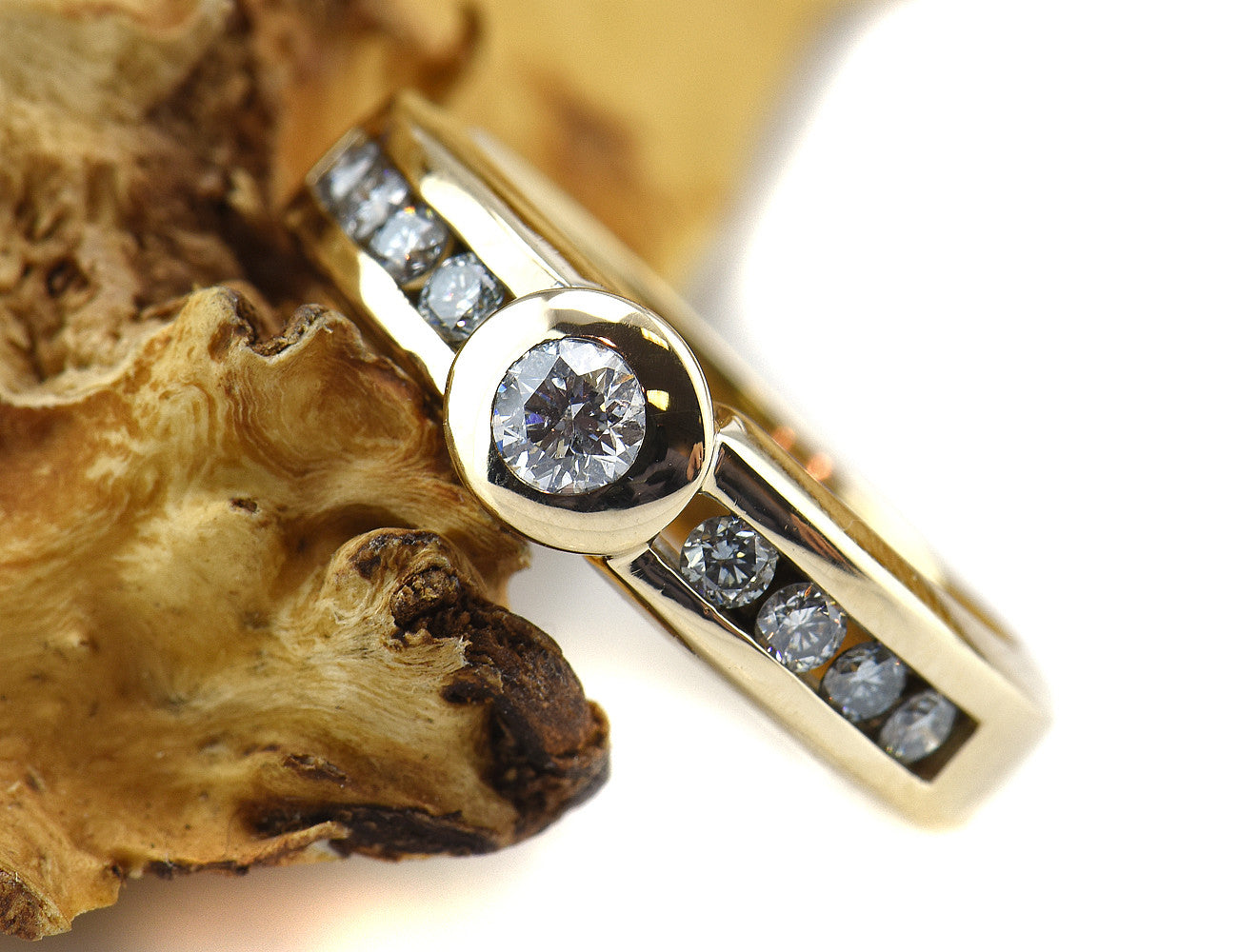 Diamant Ring 585/000 14 K Gelbgold 9 Brillanten zus. 0,45 ct